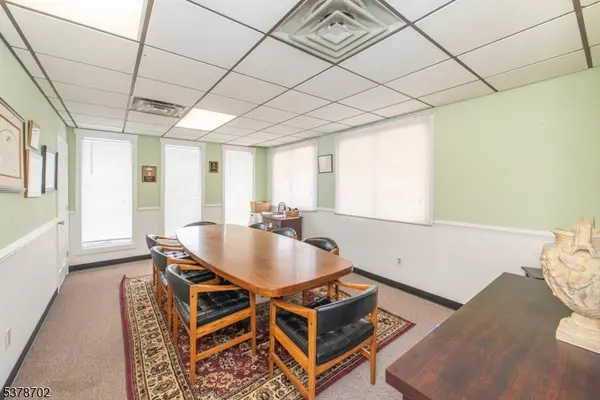 Vernon Twp., NJ 07462,1 State Rt 94