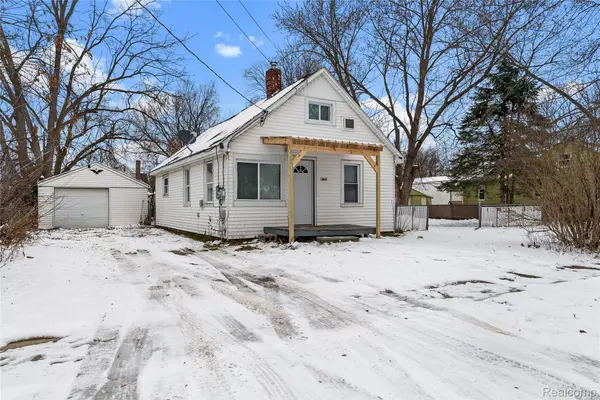 1169 Carman ST, Burton, MI 48529