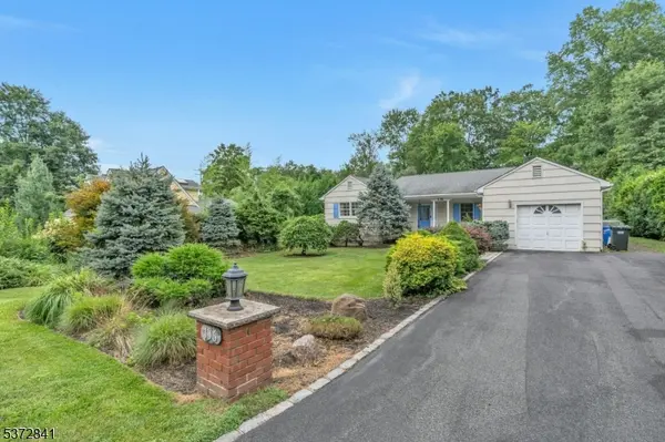 136 Maple Ave, Berkeley Heights Twp., NJ 07922