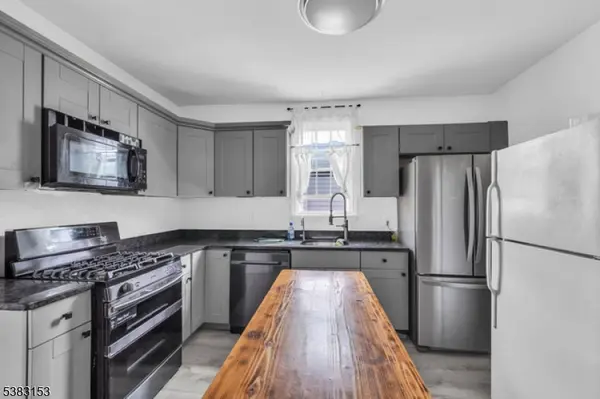 Elizabeth City, NJ 07206,433 3Rd Ave