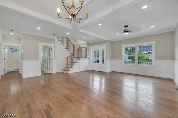 Summit City, NJ 07901,10 Henry St