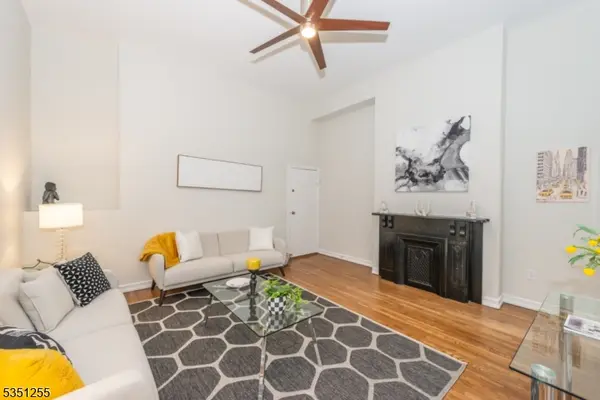 211 14Th St #1R, Hoboken City, NJ 07030