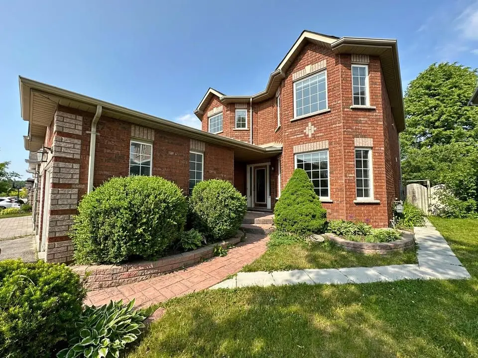 Barrie, ON L4N 9M3,31 Red Oak DR #Upper