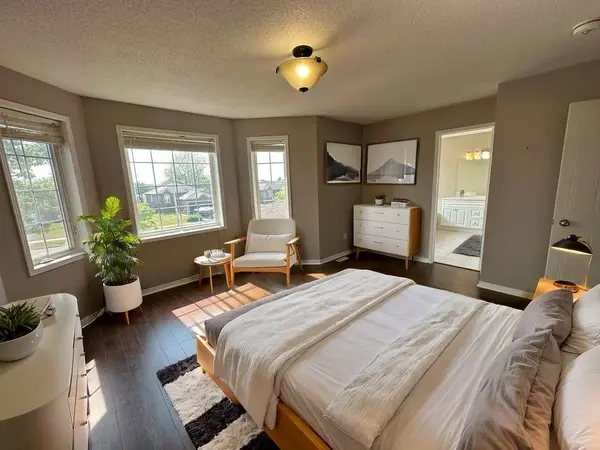 Barrie, ON L4N 9M3,31 Red Oak DR #Upper