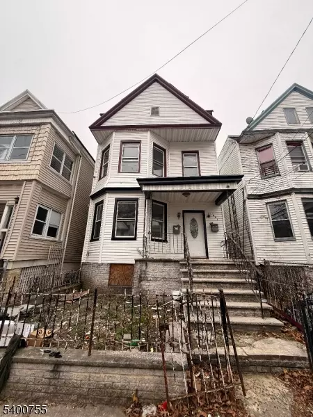 221 Bayview Ave, Jersey City, NJ 07305