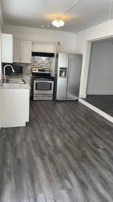 Miami Gardens, FL 33169,1011 NW 195th St