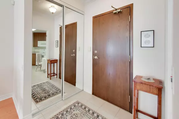 Toronto W08, ON M9C 5R7,350 Mill RD #706