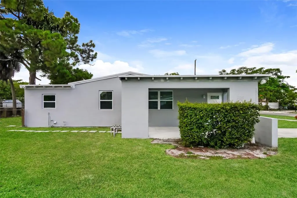 Fort Lauderdale, FL 33312,2230 SW 5th St