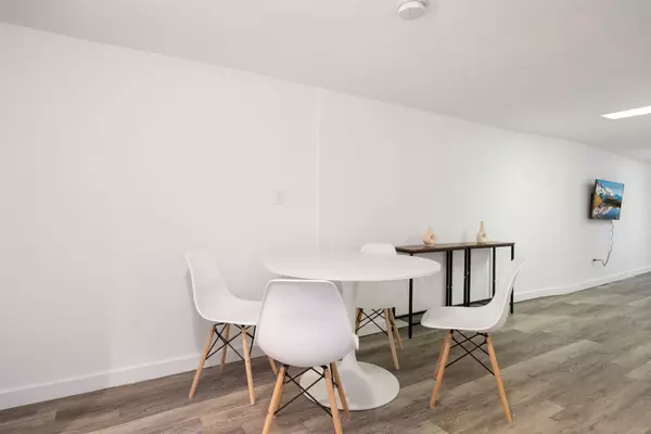 Toronto C01, ON M6J 1N9,124 Argyle ST #Basement