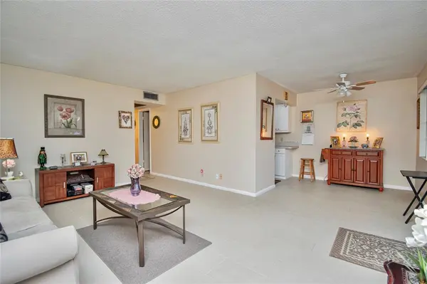 West Palm Beach, FL 33417,235 Kent N #235