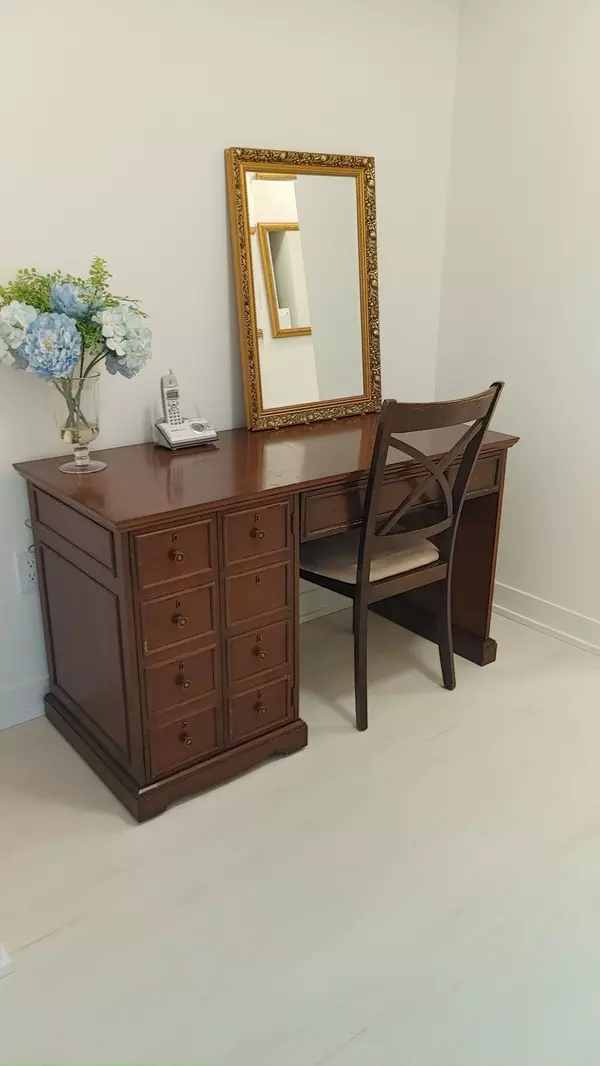 Mississauga, ON L5B 0M3,3900 CONFEDERATION Pkwy E #3401