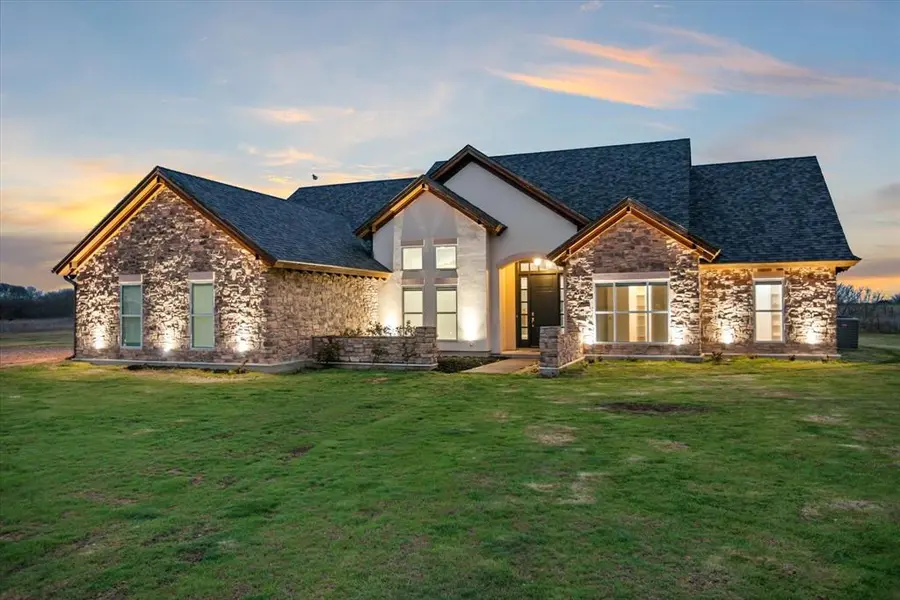 280 EP Dawson Road #E, Maypearl, TX 76064