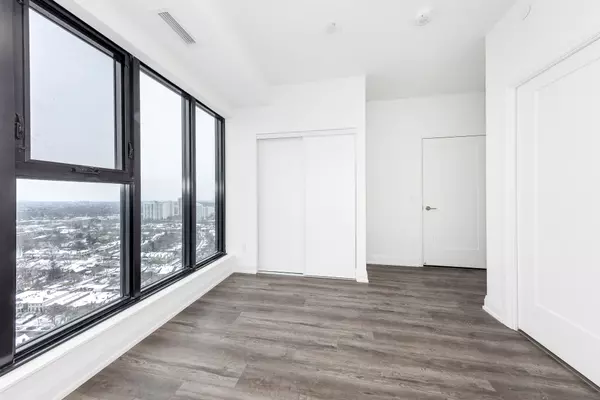 Toronto C10, ON M4S 0E2,20 Soudan AVE #2903