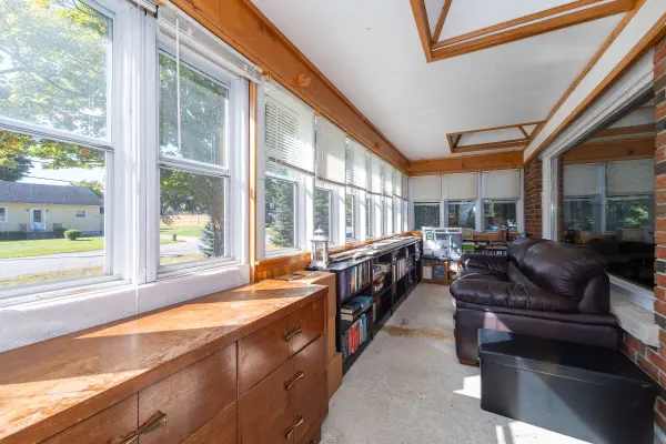 Owen Sound, ON N4K 3T3,836 11TH ST W