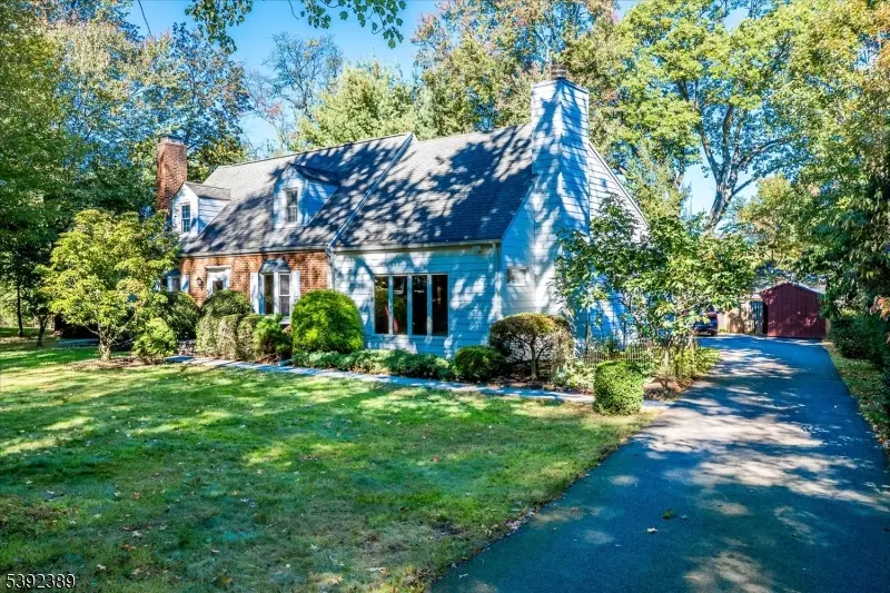 39 Rayle Ct, Metuchen Boro, NJ 08840