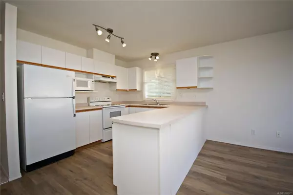 Parksville, BC V9P 2M6,454 Morison Ave #33