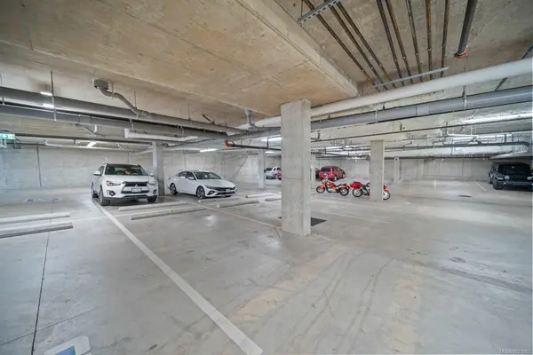 Nanaimo, BC V9R 0J3,91 chapel St #310