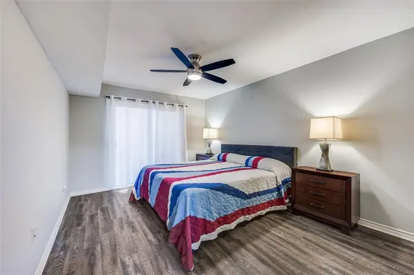 Dallas, TX 75235,5326 Fleetwood Oaks Avenue #147