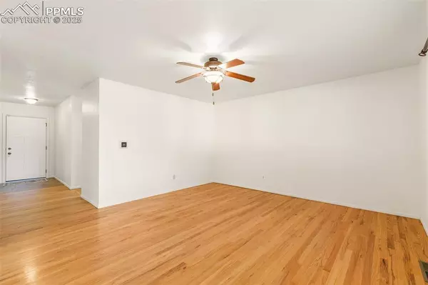 Colorado Springs, CO 80915,4327 E San Miguel ST