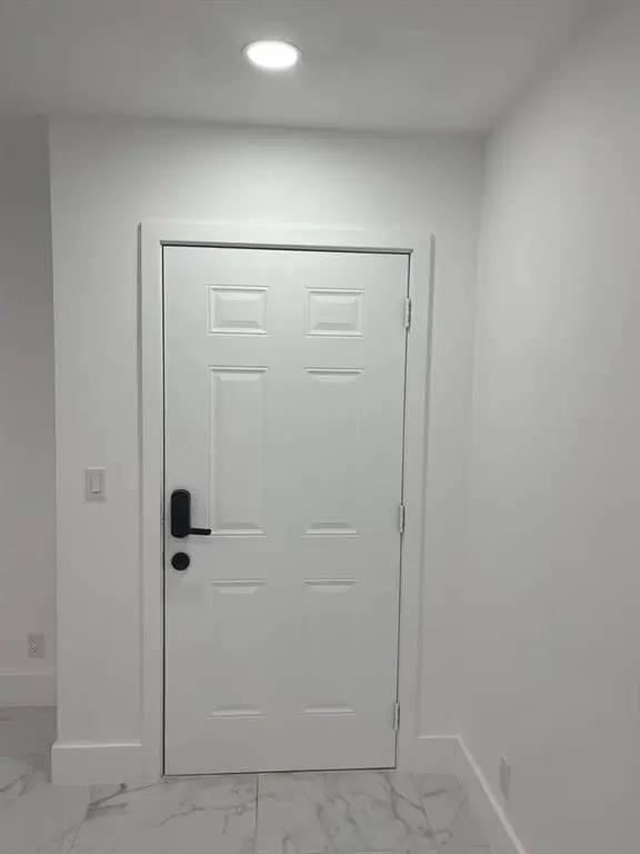 West Palm Beach, FL 33417,4704 Cherry Rd #4704