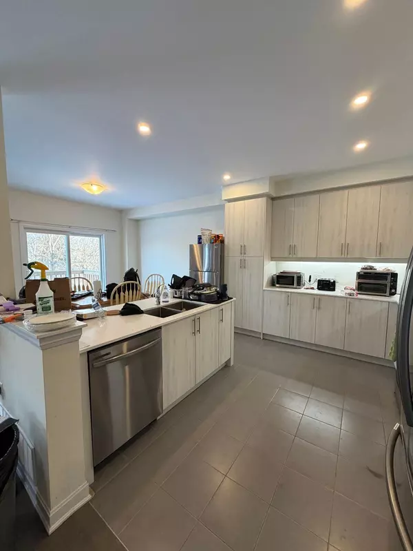 Loyalist, ON K0H 1G0,60 Oakmont DR