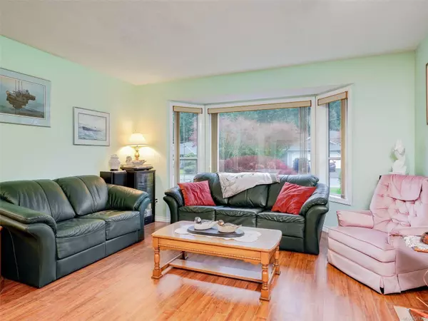 North Saanich, BC V8L 5C8,8618 Kingcome Cres