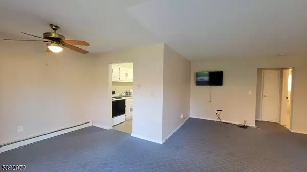 Midland Park Boro, NJ 07432,15 Cottage St19 3a #3A