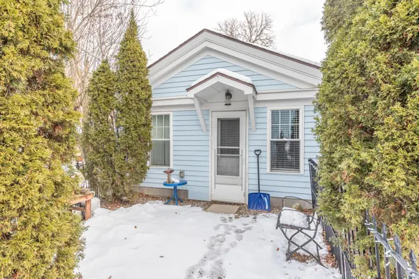 Saline, MI 48176,209 N Ann Arbor ST