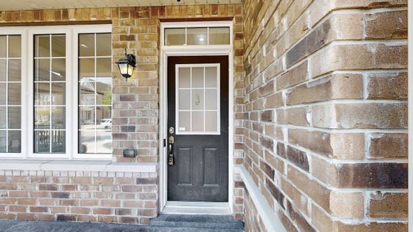 Vaughan, ON L4H 3Z2,116 Pelee AVE