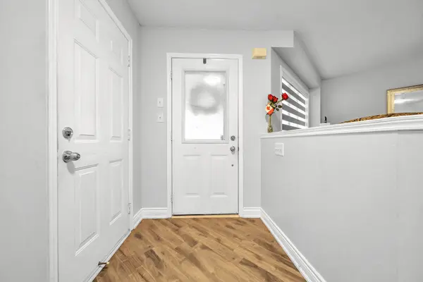 130 Adler DR, Cambridge, ON L9T 3W5