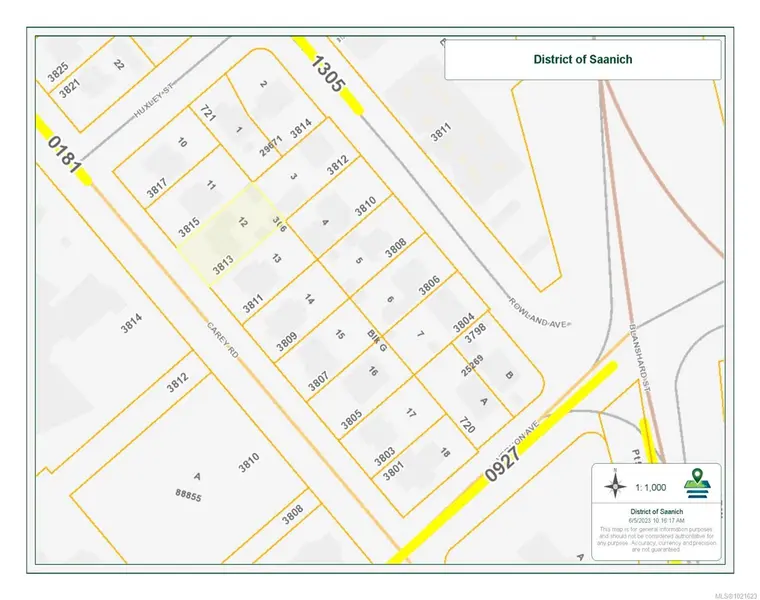 3813 Carey Rd, Saanich, BC V8Z 4C2