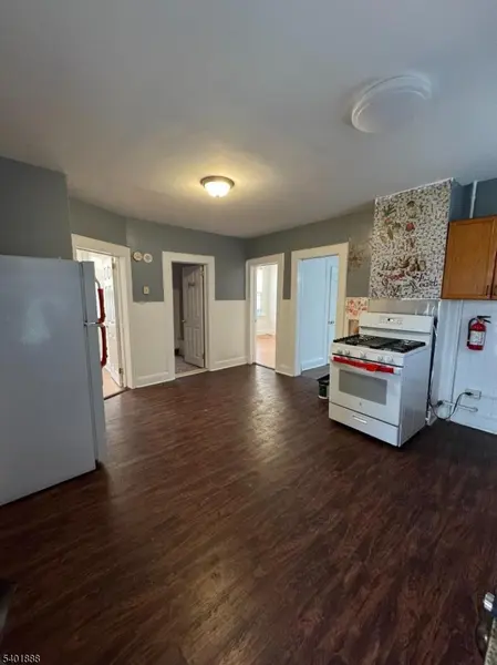 107 Melville Pl #2, Irvington Twp., NJ 07111