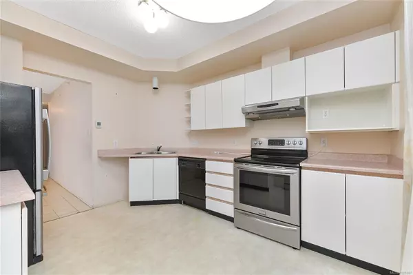 Victoria, BC V8V 4Y3,1010 View St #205