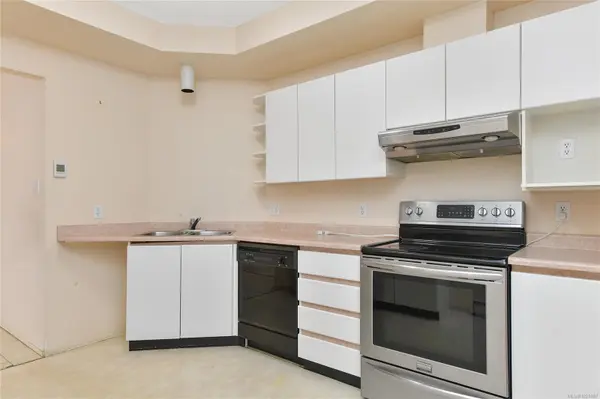 Victoria, BC V8V 4Y3,1010 View St #205