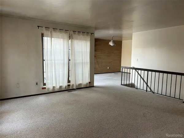 Plymouth, MI 48170,40666 Newport DR