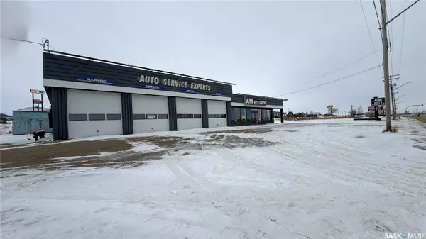 North Battleford, SK S9A 2R7,370 Railway AVENUE E