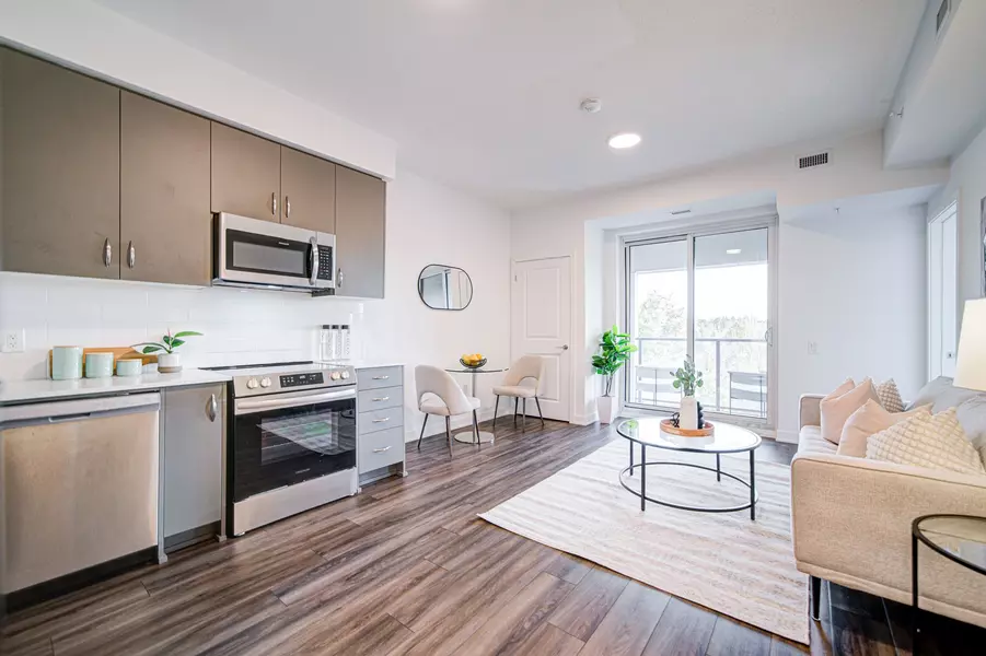 385 Arctic Red DR #329, Oshawa, ON L1L 0H8