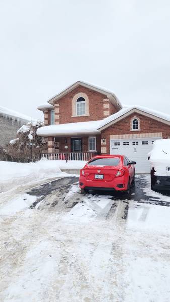 131 Ruffet DR, Barrie, ON L4N 0N6