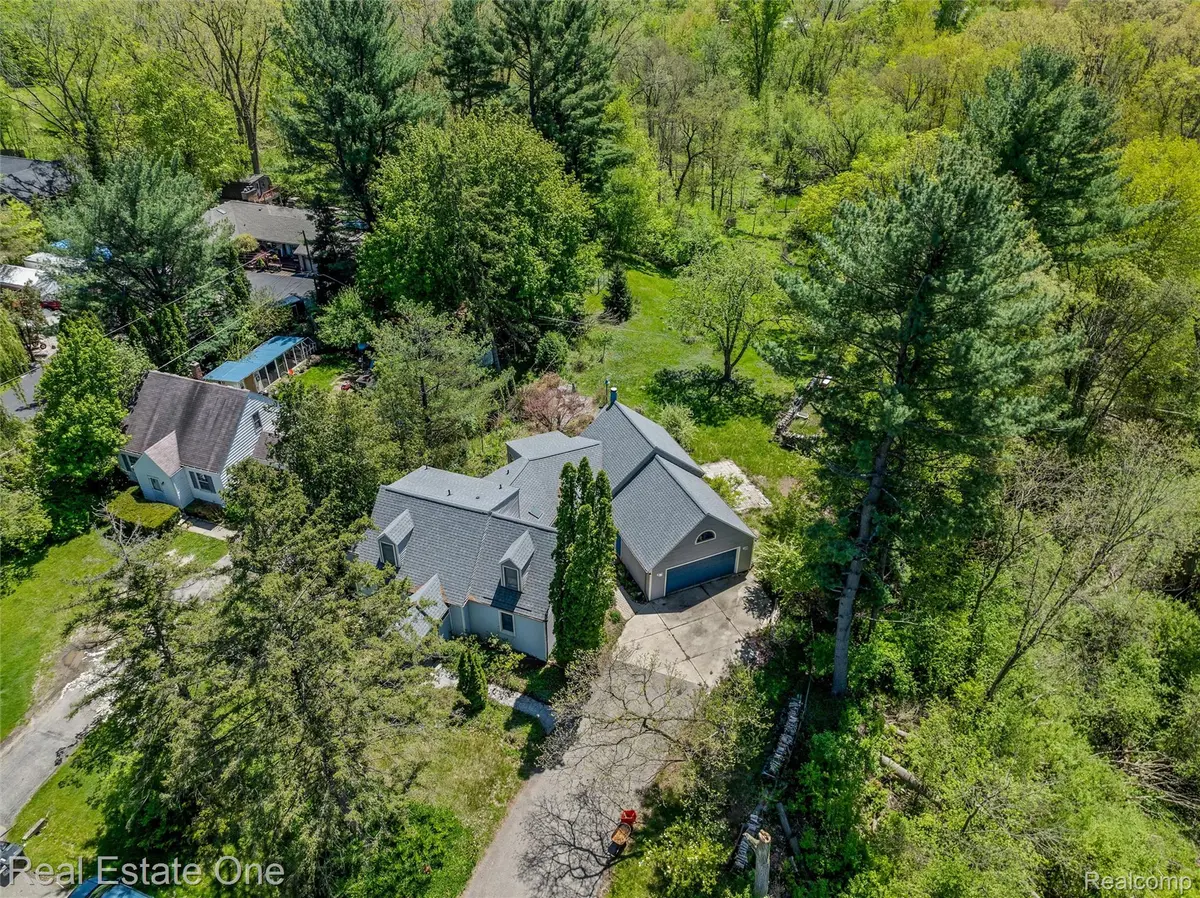 Livonia, MI 48154,30115 Munger DR