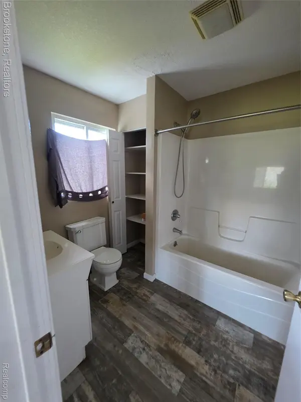 Clio, MI 48420,13021 N Saginaw RD