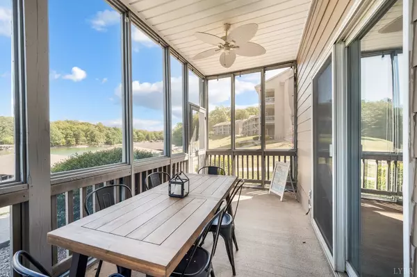 1137 Mariners WAY, Huddleston, VA 24104