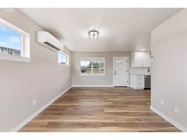 Willamina, OR 97396,1006 NW Kindness CT