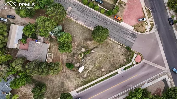 Colorado Springs, CO 80907,3821 Meadow LN