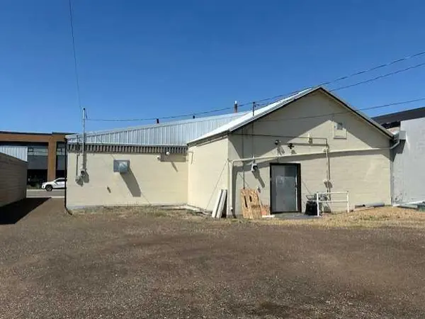 Hanna, AB T0J1P0,209 2 AVE W