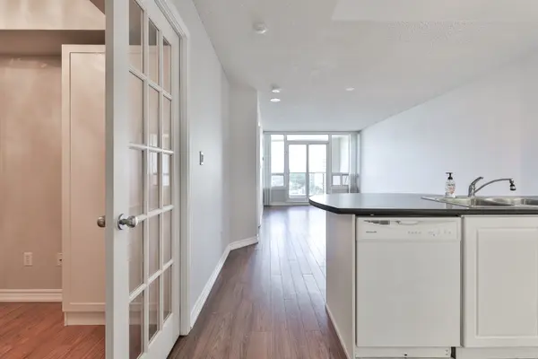 Toronto C15, ON M2K 3B9,8 Rean DR ##1303