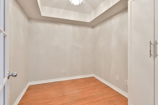 Toronto C15, ON M2K 3B9,8 Rean DR ##1303