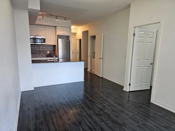 Toronto C15, ON M2K 1H3,18 Rean DR #315