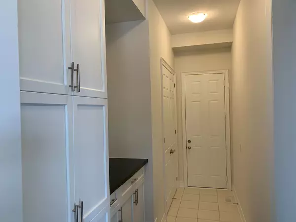 Whitby, ON L1P 0C6,38 Hayeraft ST