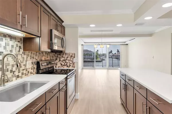 Fort Lauderdale, FL 33308,3233 NE 32nd Ave #204