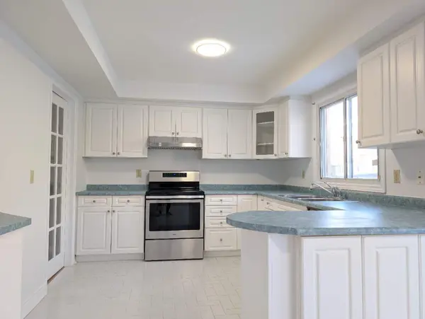 Markham, ON L3T 6W5,50 Summerdale DR